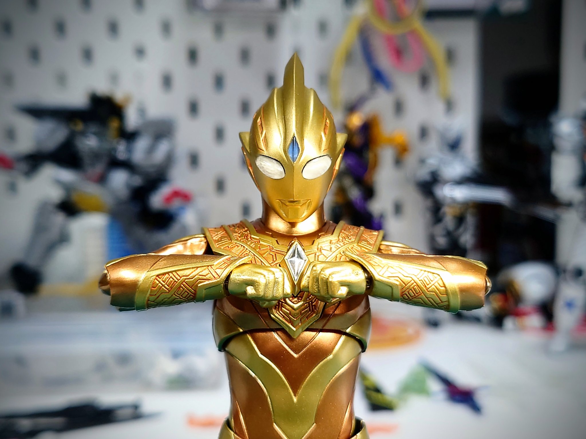 自改奥特曼手办可动工具,手工制作新奥特曼手办