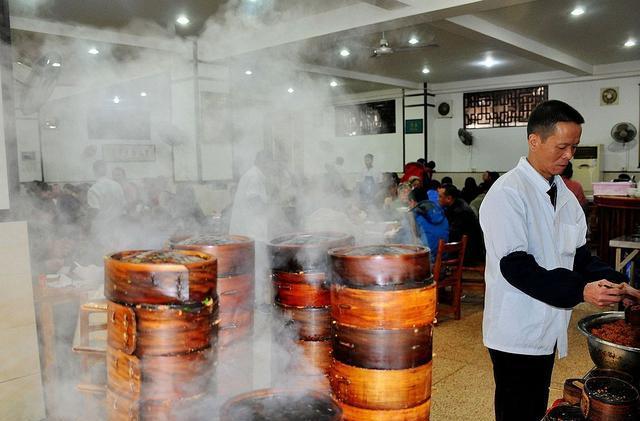 成都土桥清真寺牛肉,成都清真寺旁边卖牛肉