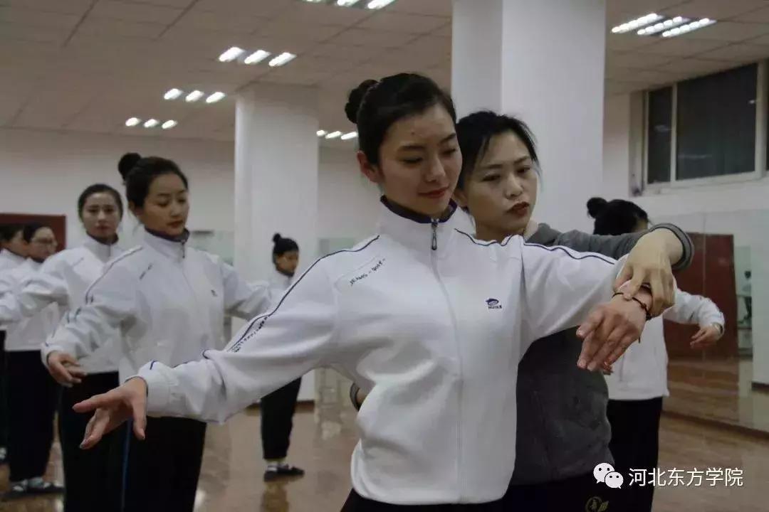 河北东方学院官网招生简章,河北东方学院专接本影像技术学费