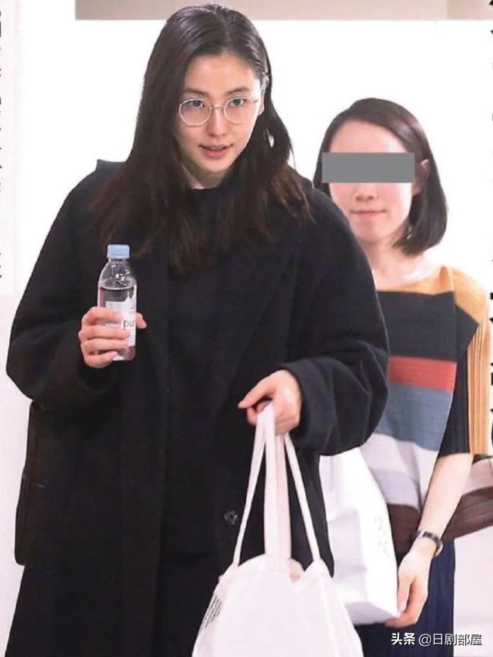 日本女性艺人照片大全新垣结衣,日本女星新垣结衣颜值下降