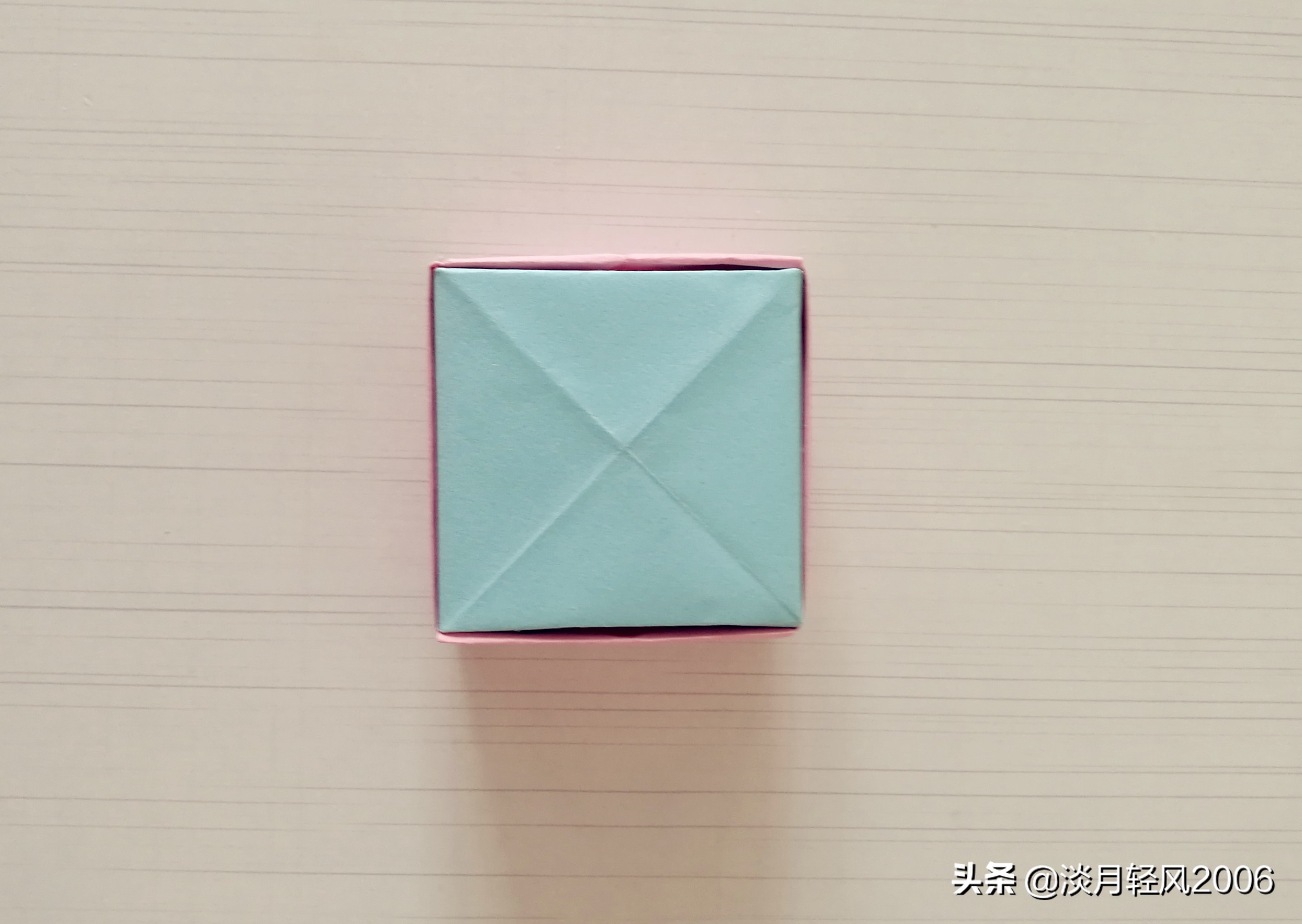 怎么用卡纸折迷你沙发超简单,卡纸做沙发