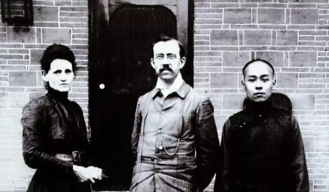 龙狮打架,龙狮打架真打吗