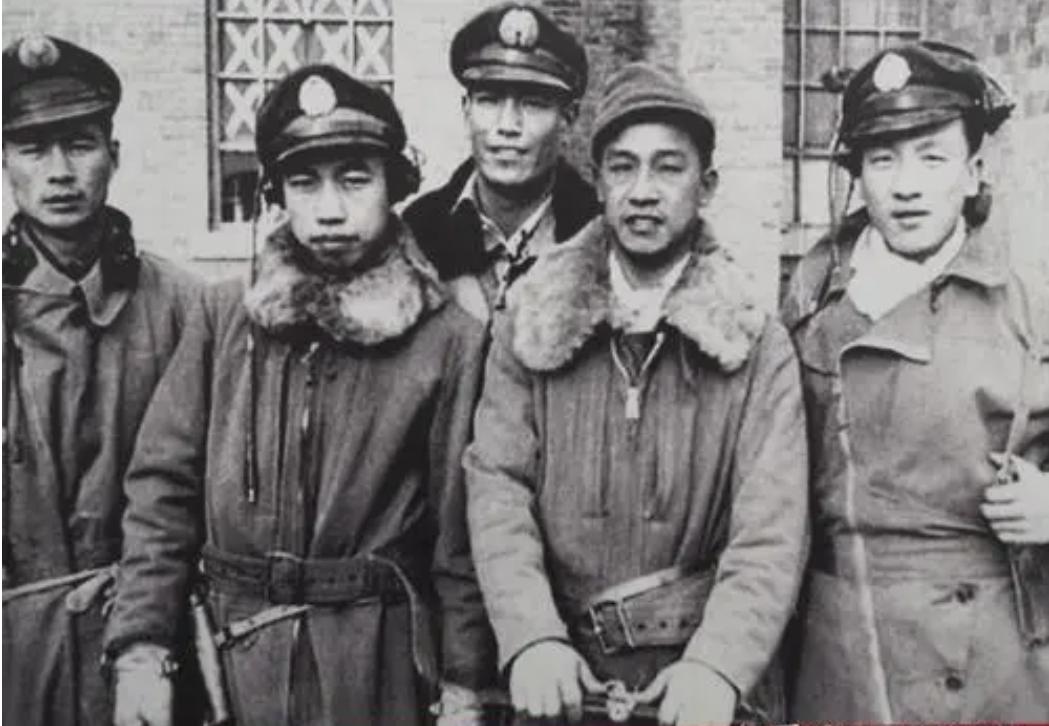 南京解放，一女子到三野驻地被哨兵拦下，报出姓名后政委亲自迎接