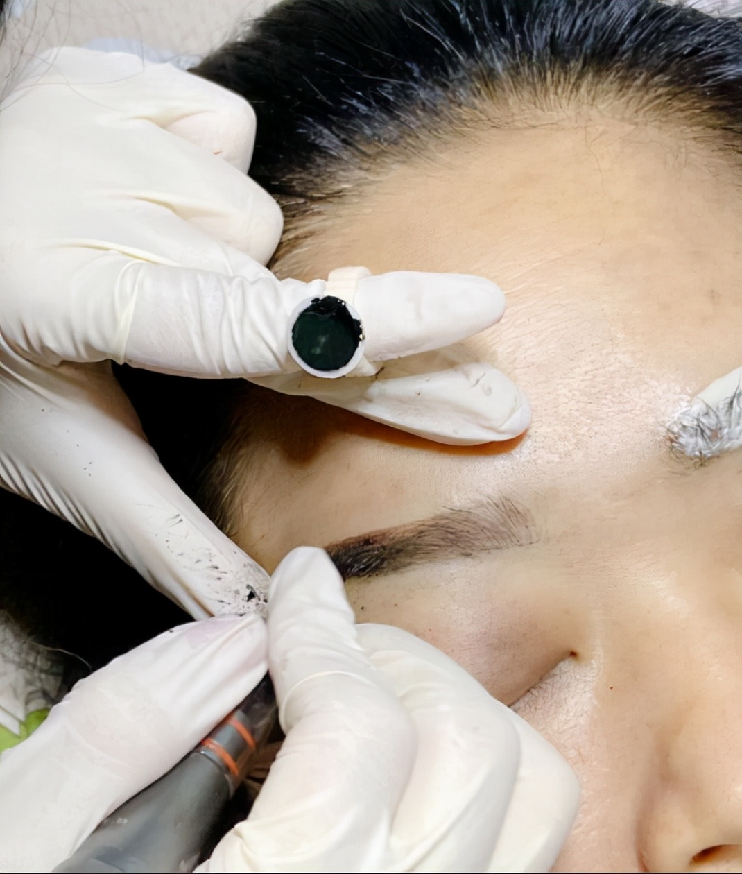 纹绣完成发现眉型细节不好怎么办？