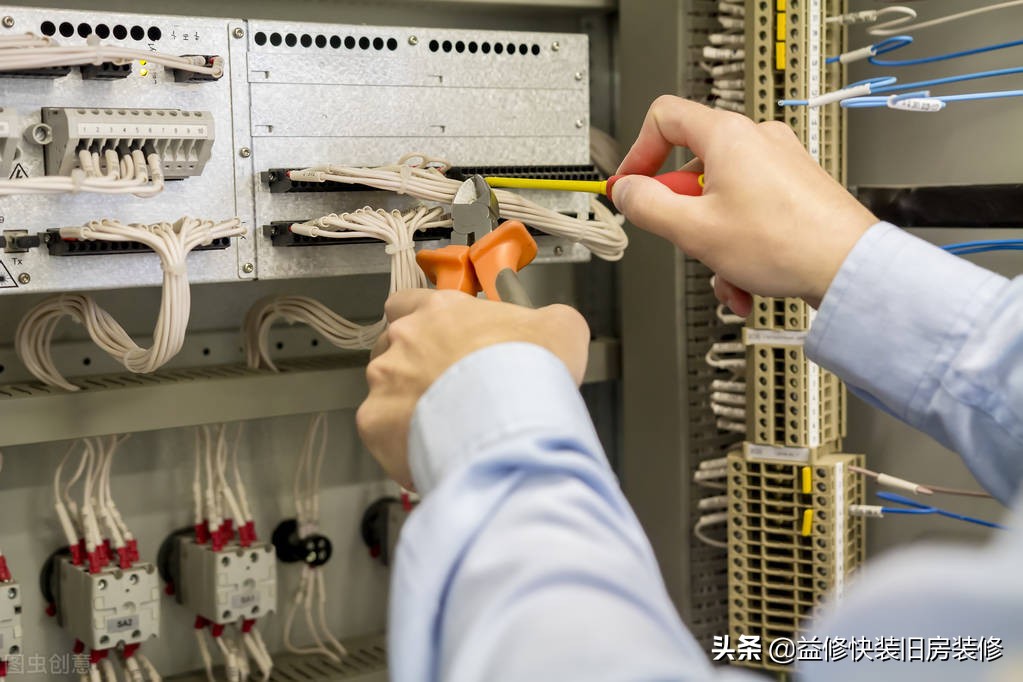 家里装修漏电怎么处理,维修家装电路跳闸漏电疑难杂症
