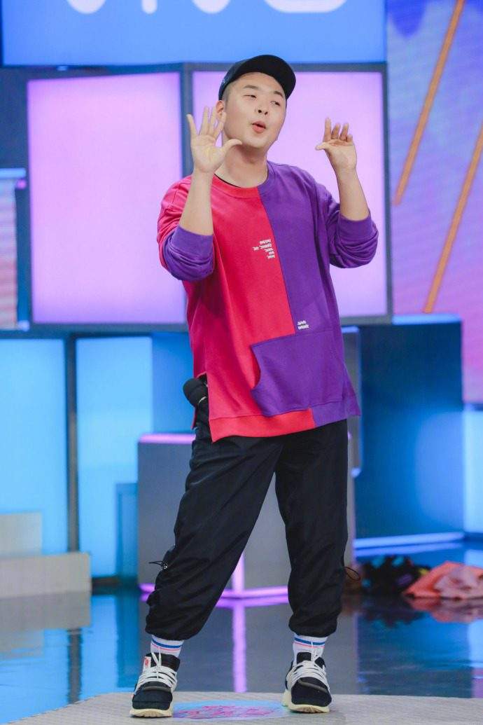 微胖男孩夏季怎么穿,微胖男孩夏天怎么穿搭