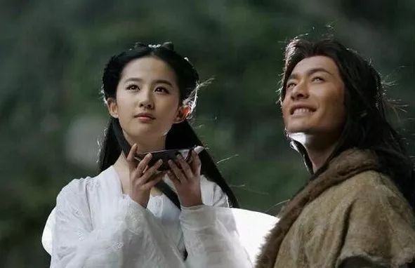 油腻！爱装逼！用力过猛！真的有人喜欢黄晓明吗？