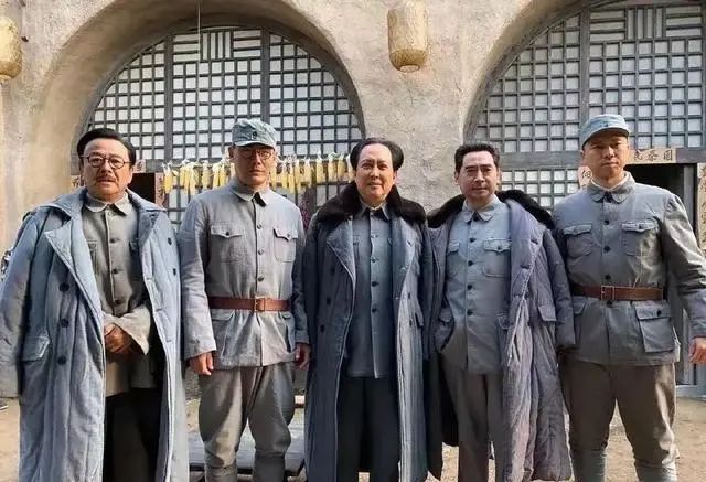 国产战争电视剧推荐排行榜前十名,好看战争电视剧排行榜前十名国产