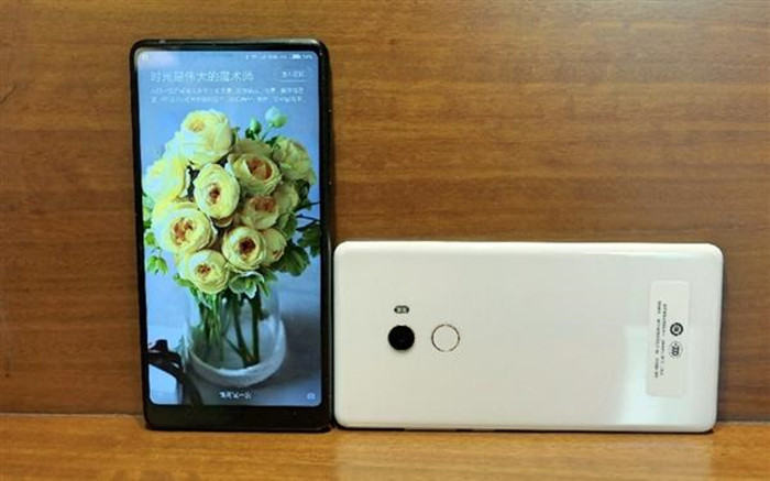 小米系列中雷军最得意的几部手机,雷军称小米即将推出上万元手机