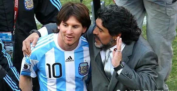 球王马拉多纳最后一场,球王马拉多纳为什么会因病离去