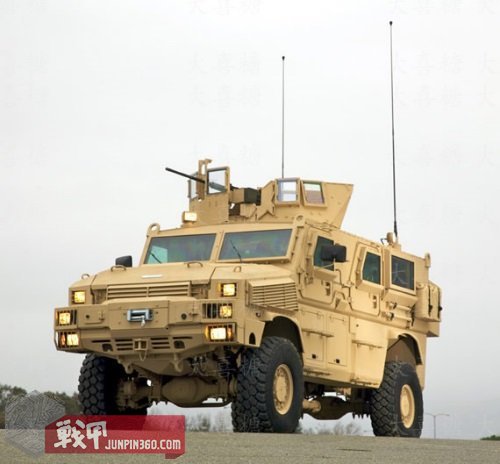 空军宪兵第四部分：安全部队制服配饰中的特色元素