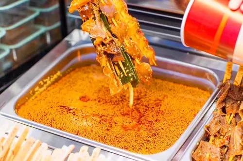 花生、瓜子、腰果、巴旦木……坚果那么多，谁最昂贵？谁最危险？