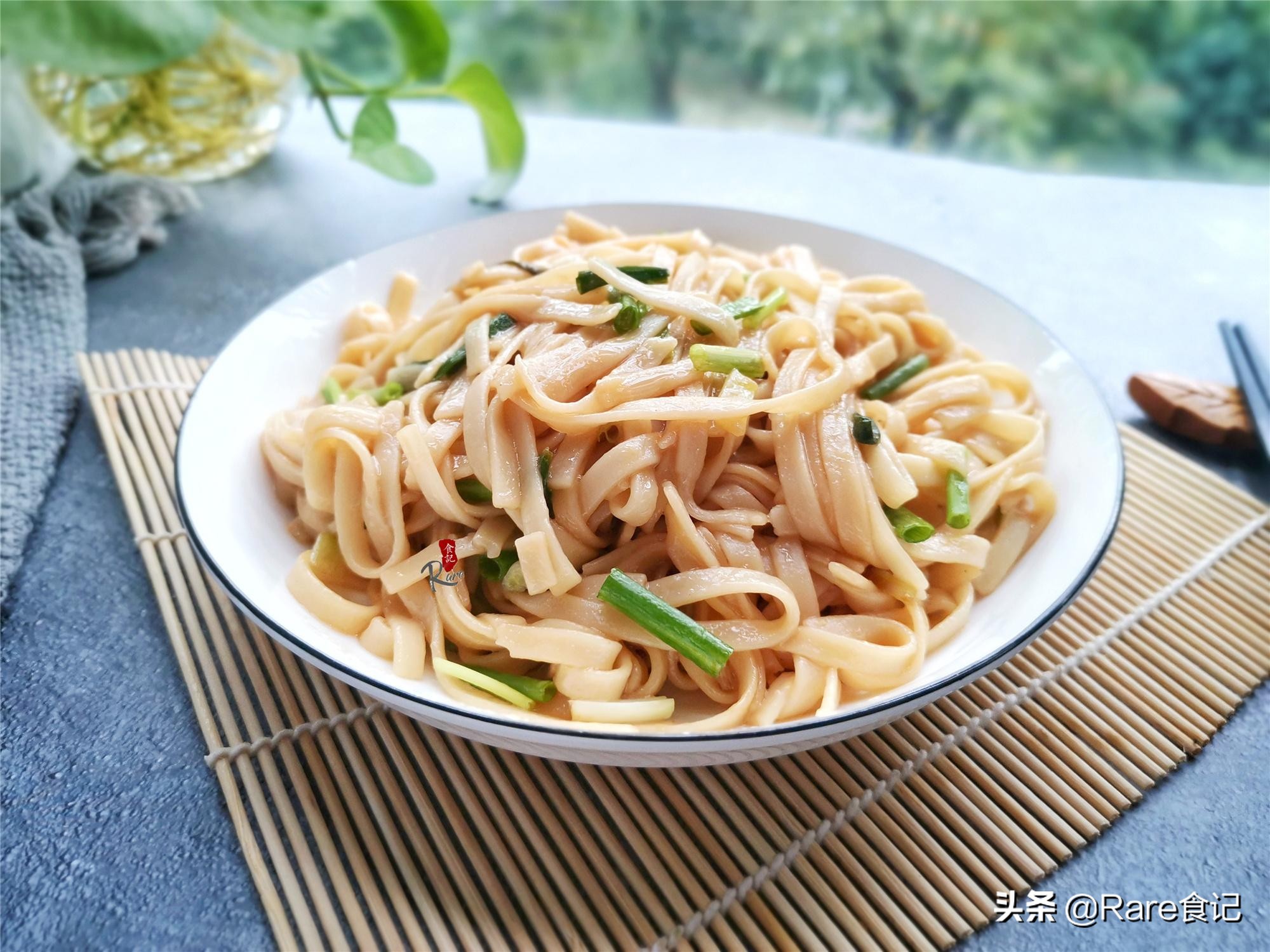 家庭版炒剩面,剩下的面如何炒