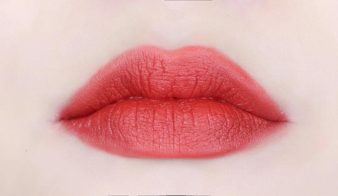 新手唇釉唇妆简单教程,各种唇型唇妆教程干净高级