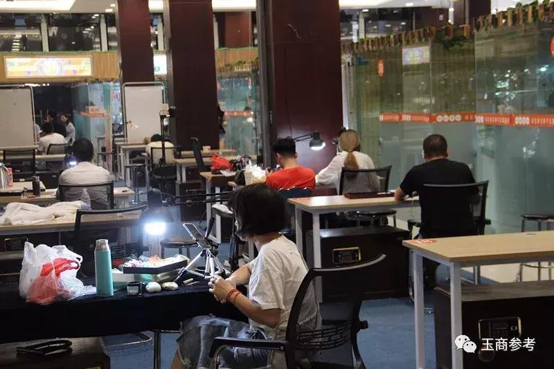 玉石文玩市场,中国玉石原石市场