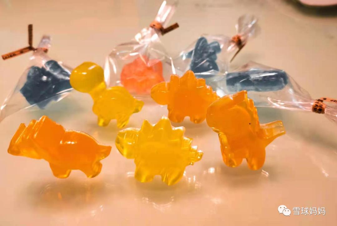 孩子在幼儿园都干啥,小孩儿在幼儿园里干啥