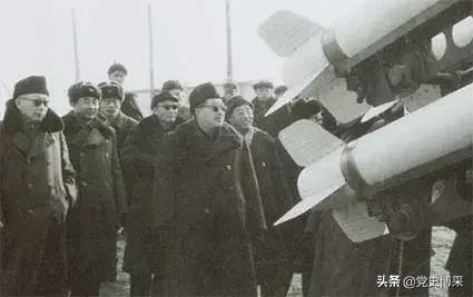 从二机部到国防工办,建国初期国防工业管理体制的演变