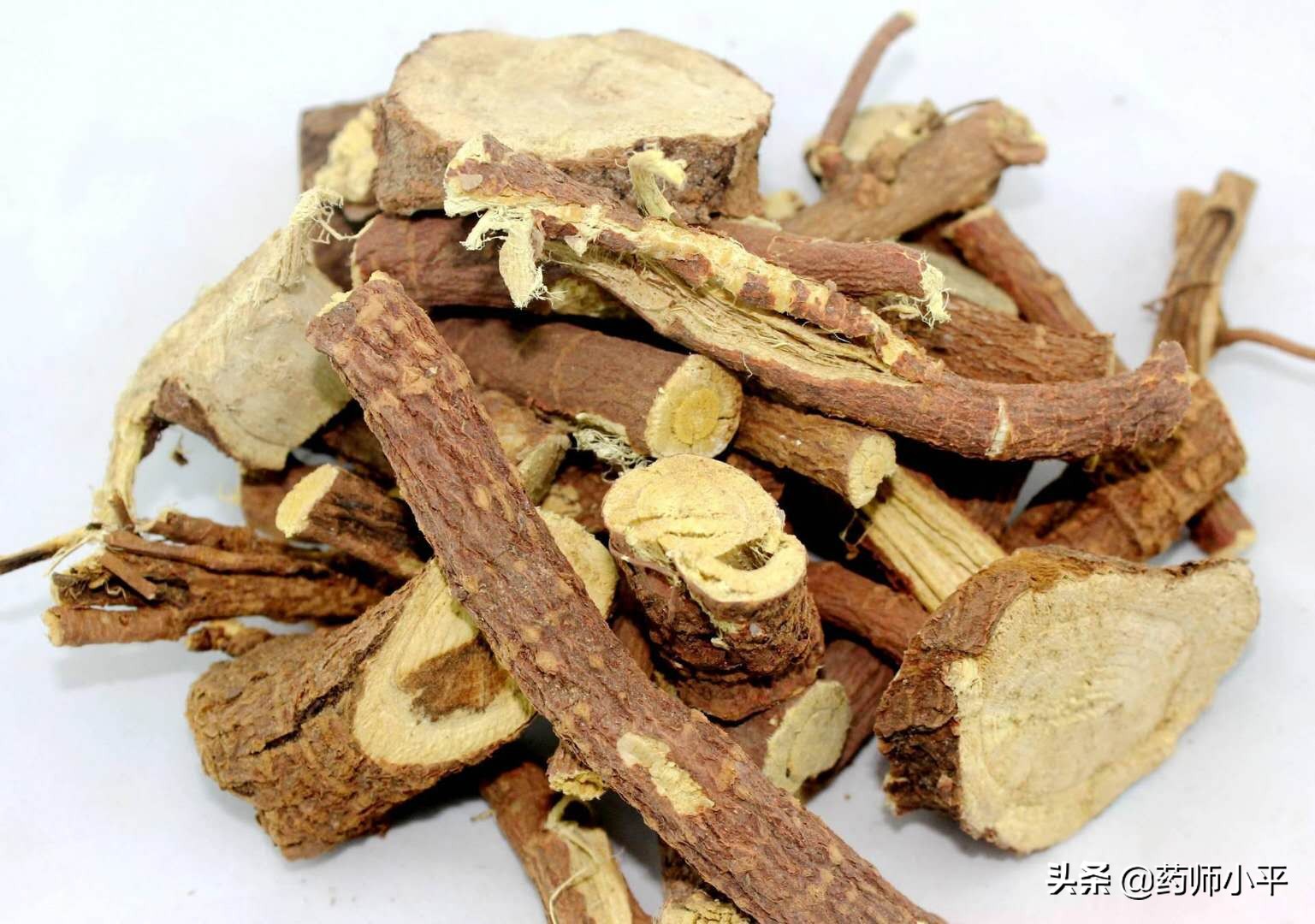 斯坦福大学发现：这种中药成份可抗新冠病毒，当年治疗SARS也有效