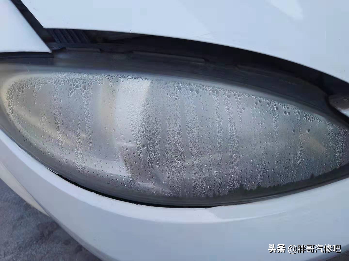 上海汽车大灯漏水去哪里修,大灯发黄了怎么处理