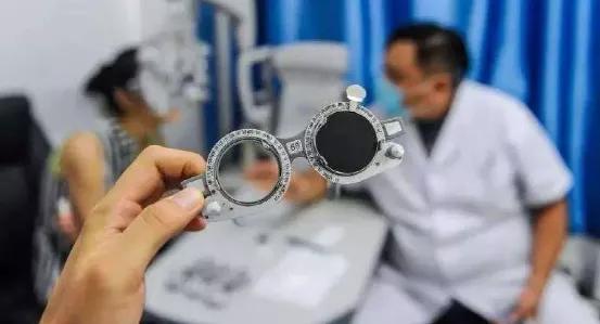 眼镜、潮鞋、房地产......真的有这么多“暴利”行业吗？