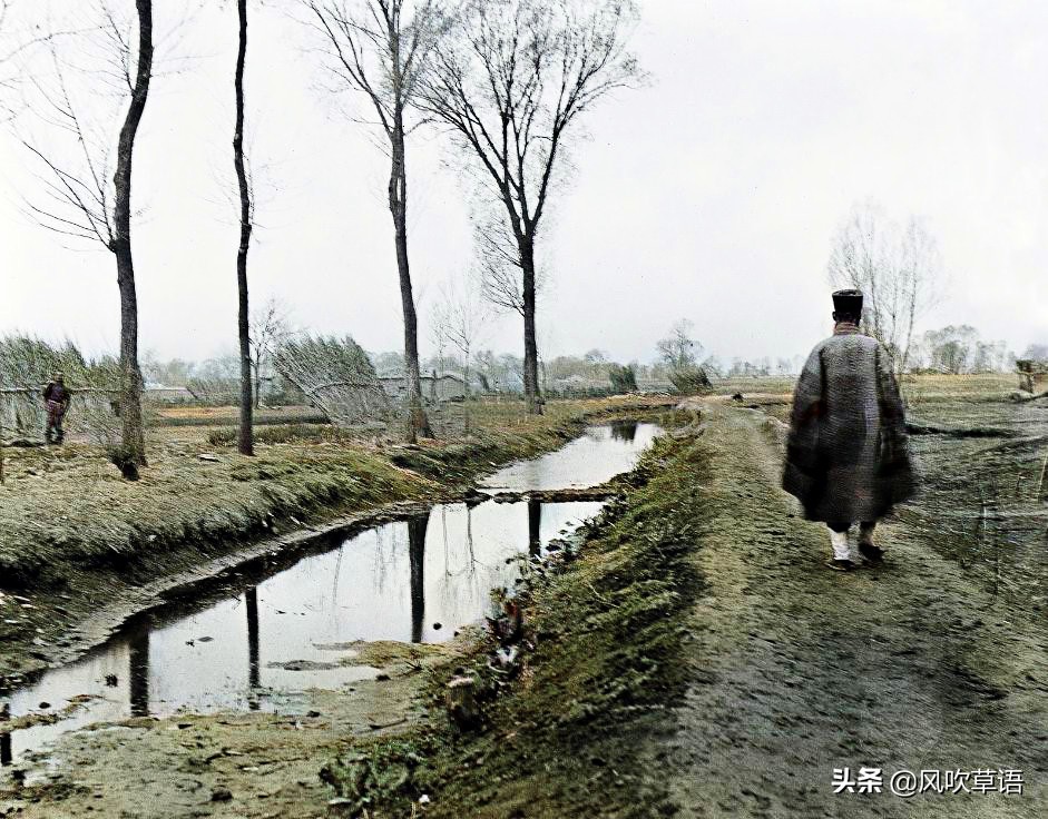 100多年前老北京人们日常生活情景,100多年前的北京