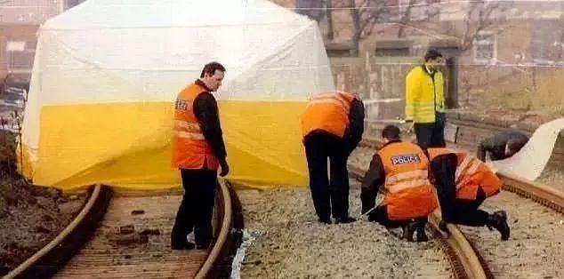 被害婴儿母亲收集23万签名,逮捕遇害男孩生母