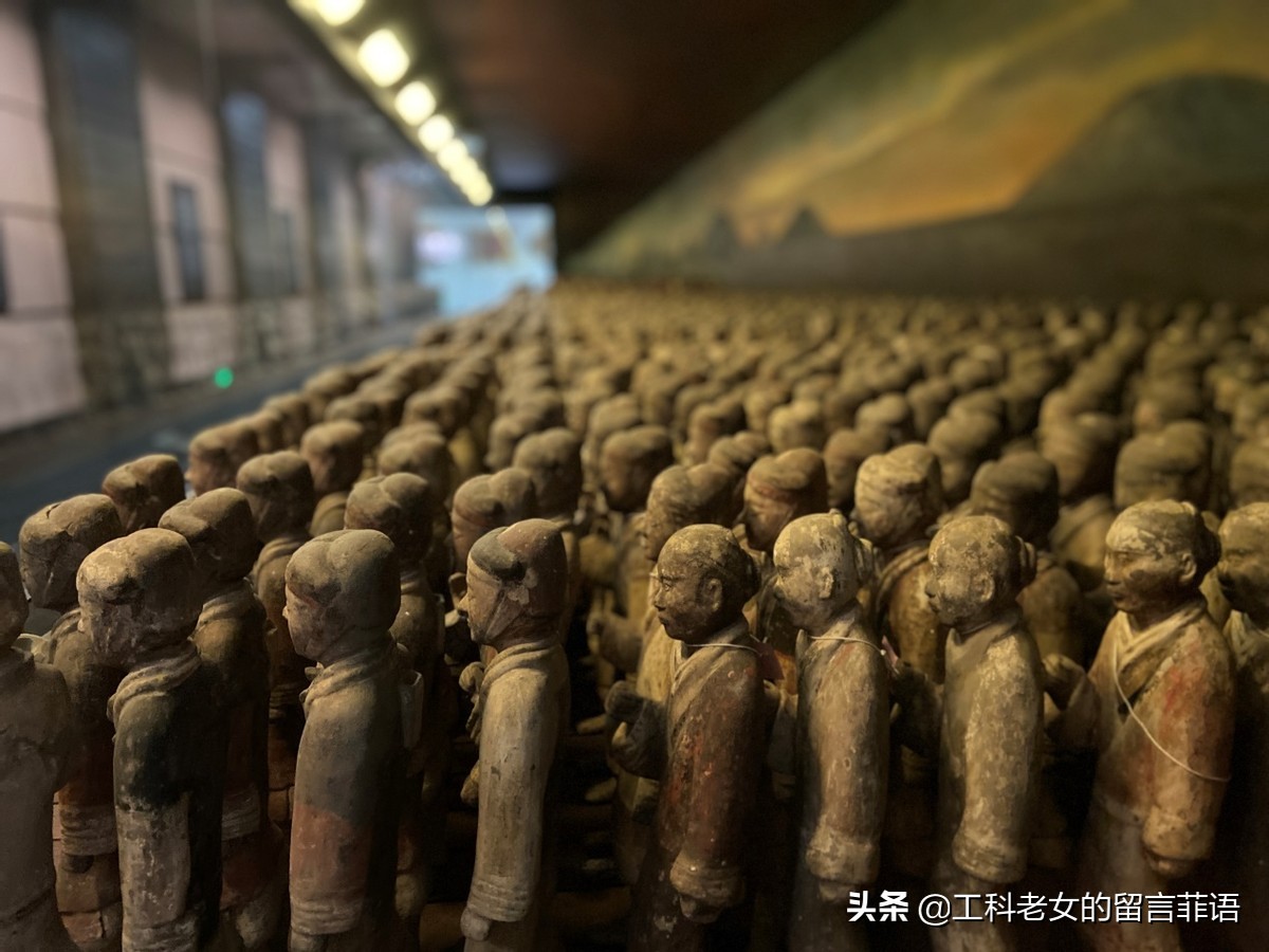 咸阳西汉兵马俑,陕西历史博物馆彩绘胡人骑驼俑