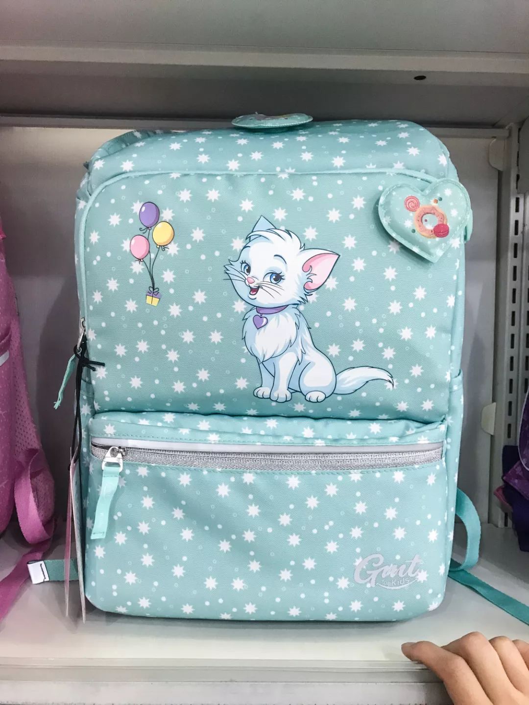 200-500儿童书包,儿童书包买轻便的还是减压的好