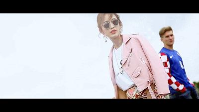 今年流行洋气减龄百搭包,现在流行这样的小包包时髦又洋气