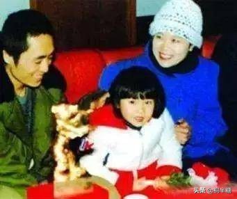 抛弃“发妻”肖华，与巩俐相恋8年，张艺谋为何娶小31岁的陈婷？