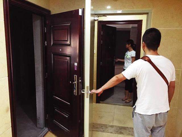 大门的朝向是指进门还是出门,自建房大门内开好还是外开好