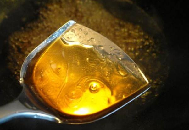 炒糖色误放味精了,炒糖色一开始就错