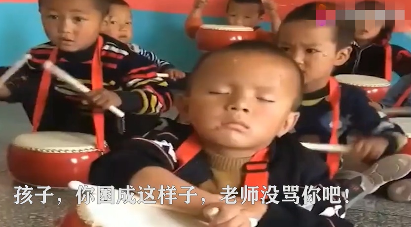 中学生睡眠不足上课打瞌睡怎么办,孩子睡眠不够上课打瞌睡