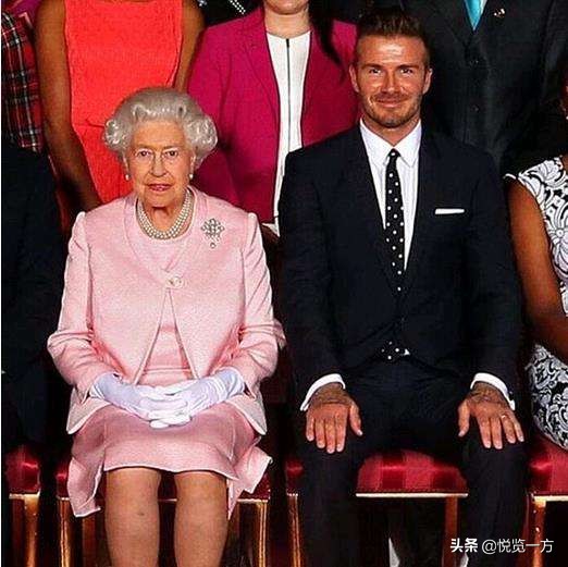 安吉丽娜朱莉与凯特温斯莱特,英女王见英王太后要行礼吗