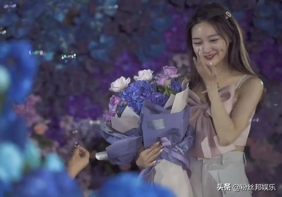 几十万打造宜昌豪横求婚，现场花艺师就35位，YY阮君与前男友结婚