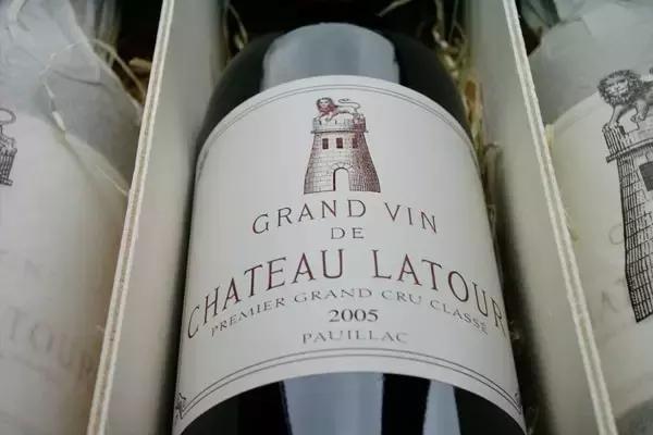 木桐玛歌拉图柏图斯康帝红酒,拉菲拉图玛歌木桐哪个性价比高