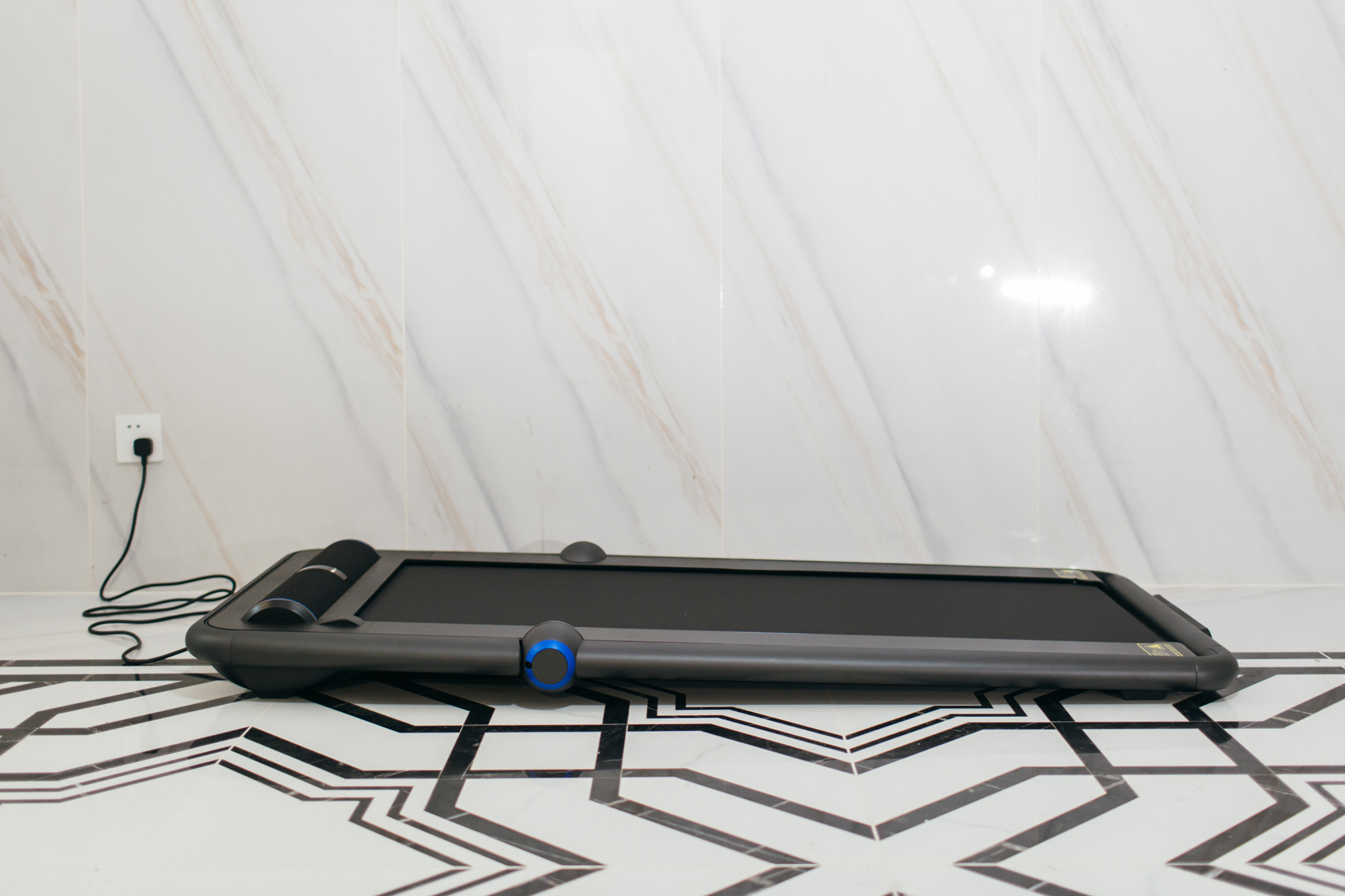 灏忛噾鏅鸿兘鎶樺彔璺戞鏈簁12pro,濂崇敓蹇箰鍚戝墠鍐茶窇姝ユ満