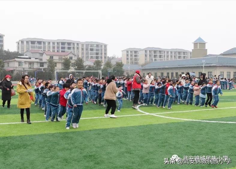 浼犳壙浣撹偛绮剧浜夊仛鏃朵唬鏂颁汉,浼犳壙濂ヨ繍绮剧浜夊仛鏃朵唬鏂颁汉