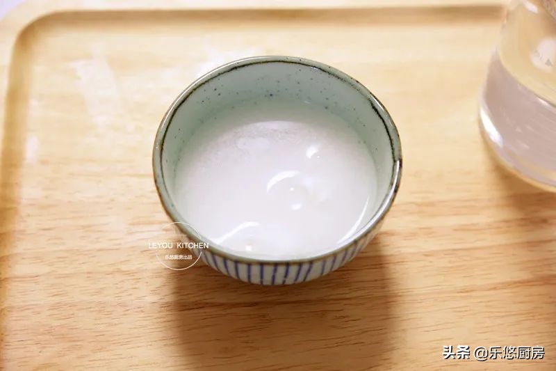 老冰棍最简单的做法只用白糖和水,怎么做老冰棍雪糕只用水和糯米粉