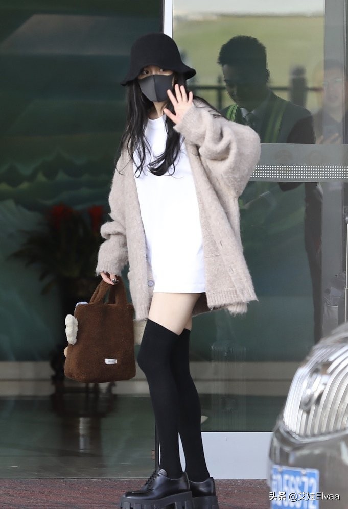 鏉ㄥ箓榛戣。榛戣楂樻竻鍥剧墖,鏉ㄥ箓榛戠孩鑹查暱绛掕