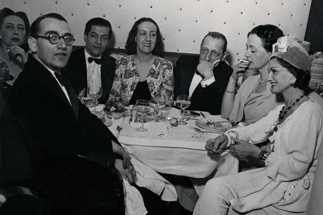 用一张兼收并蓄的音乐清单，让你听听CHANEL与音乐的故事