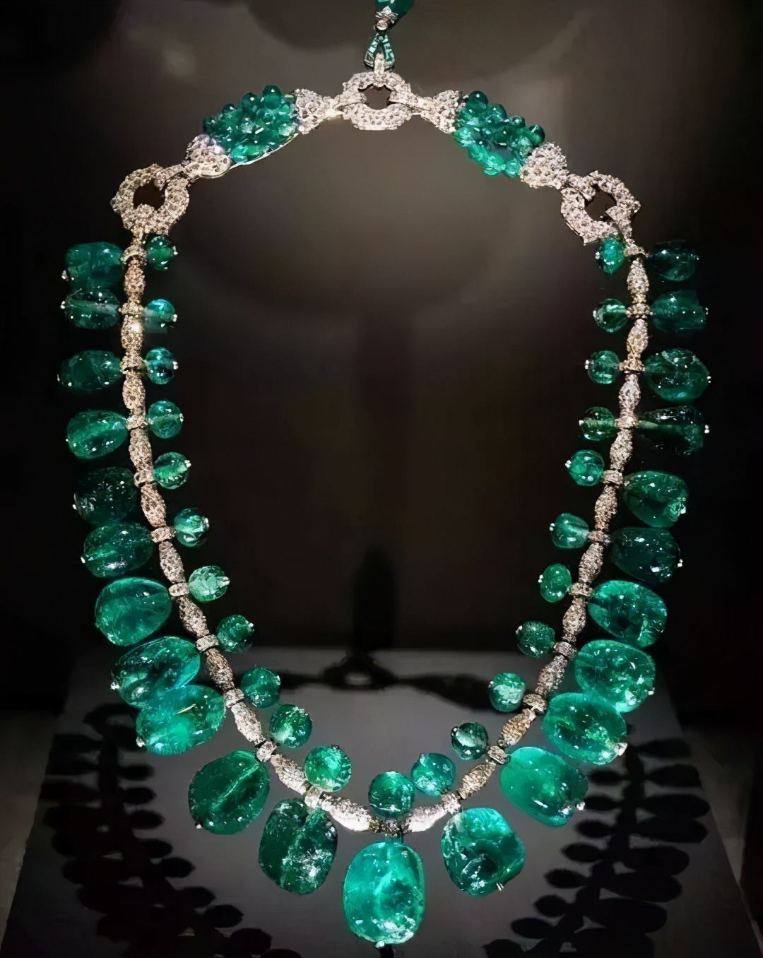 特朗普为三任美女老婆买大钻戒,可比竞选总统“认真”多了