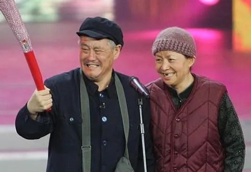 赵本山与郭德纲分享管理公司经验,赵本山郭德纲草根