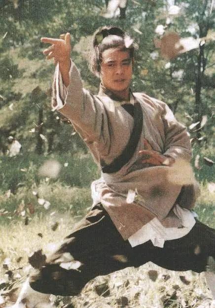 汉服穿着不方便,汉服平时穿不方便