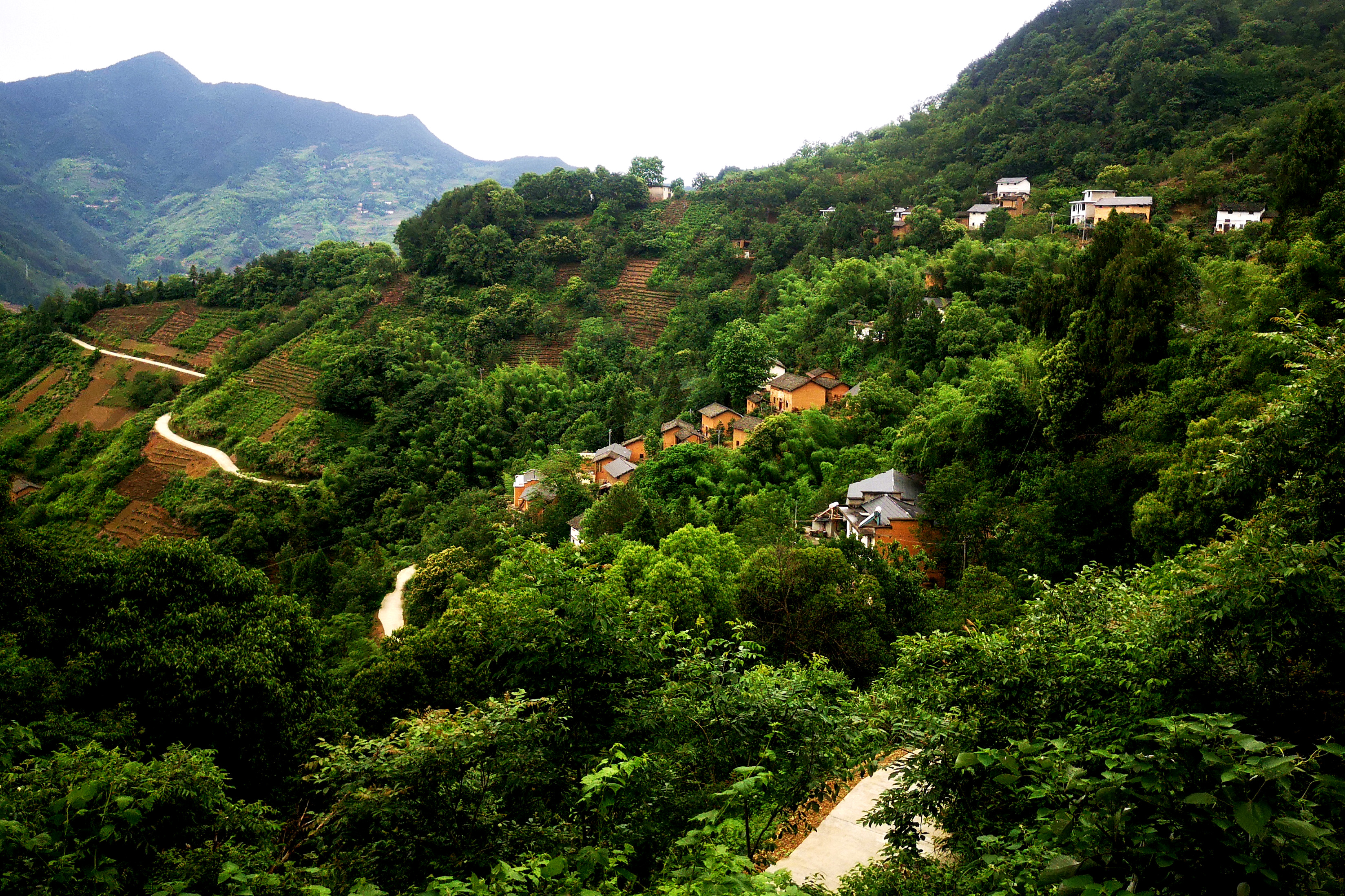 皖南川藏线惊险段视频,皖南川藏线惊险路段