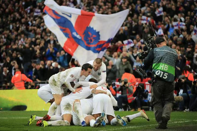 实力打脸！英格兰8分钟逆转苦主，这群小年青远超“黄金一代”