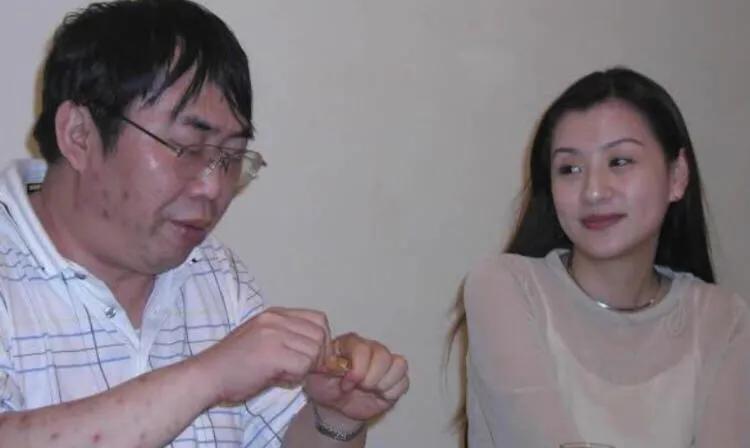 棋圣聂卫平今身居高位,自曝坏习惯引关注,一顿4斤白酒61岁患癌