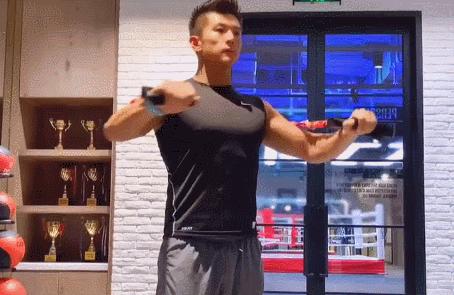 防止减脂期胸部下垂的有效方法,胸部减脂最快的方法