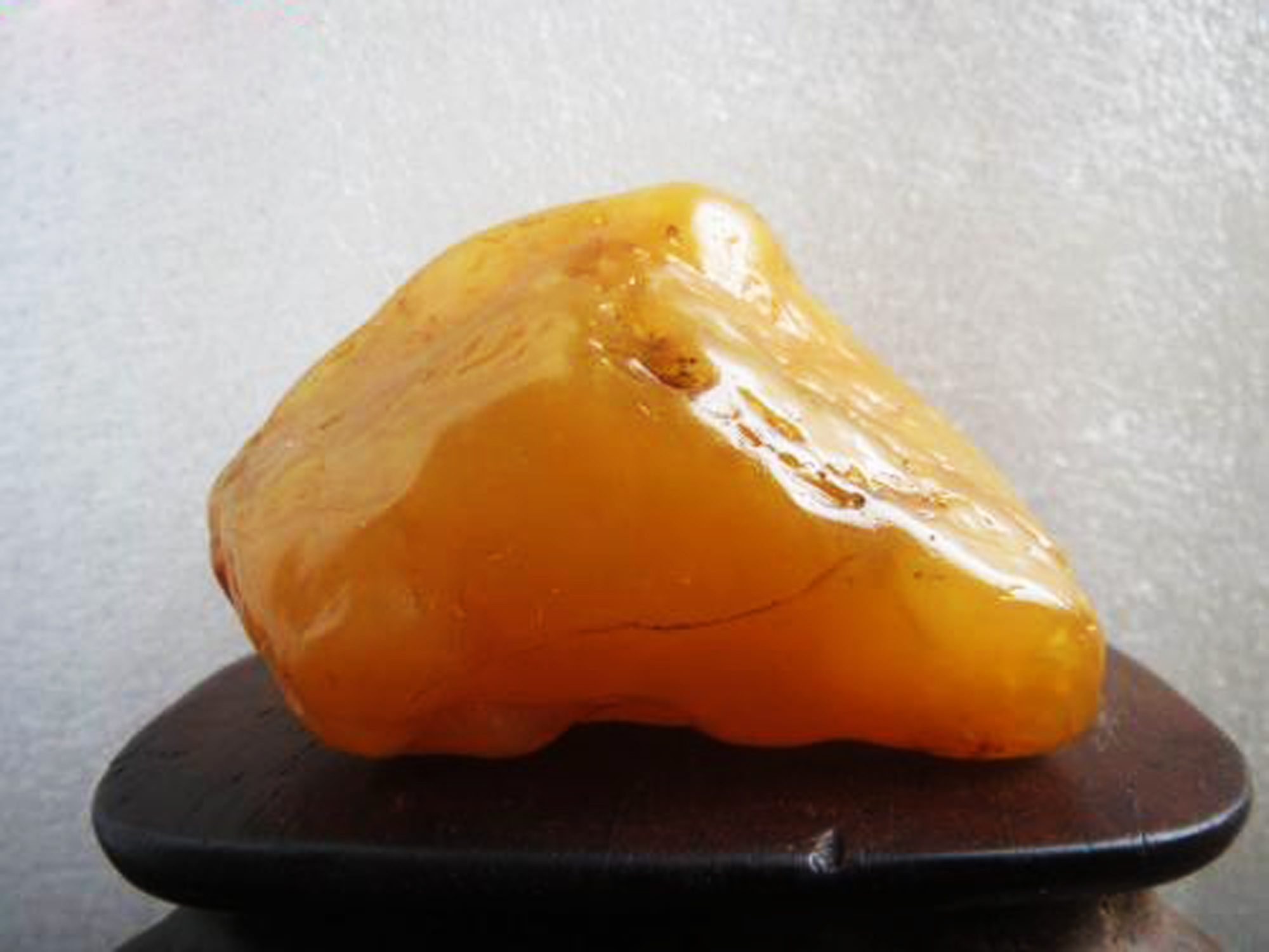 简单列举几种与和田玉相似的玉石,和田玉戈壁料相似的玉石