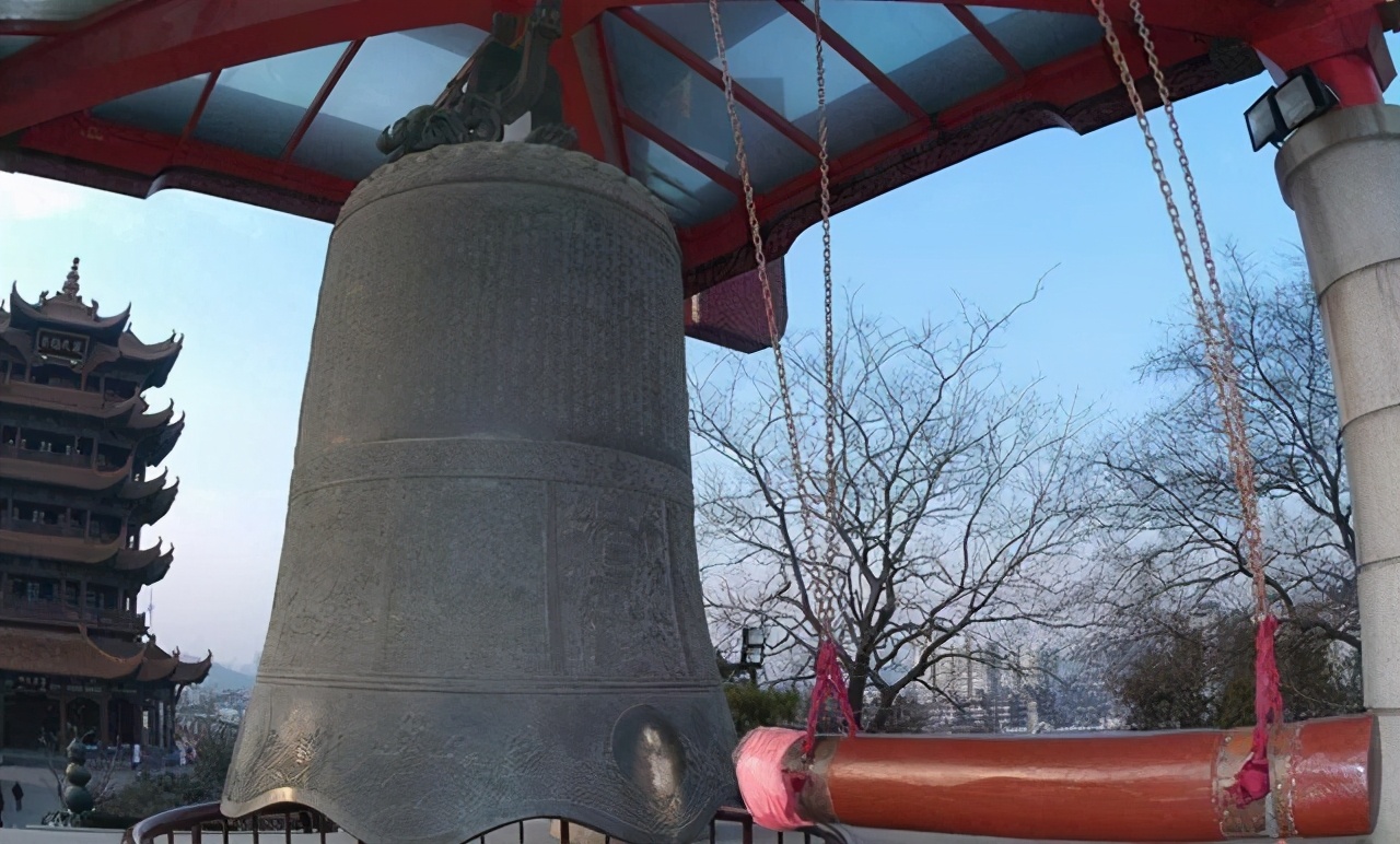 世界上最大铜钟视频,世界上最古老的大钟净重